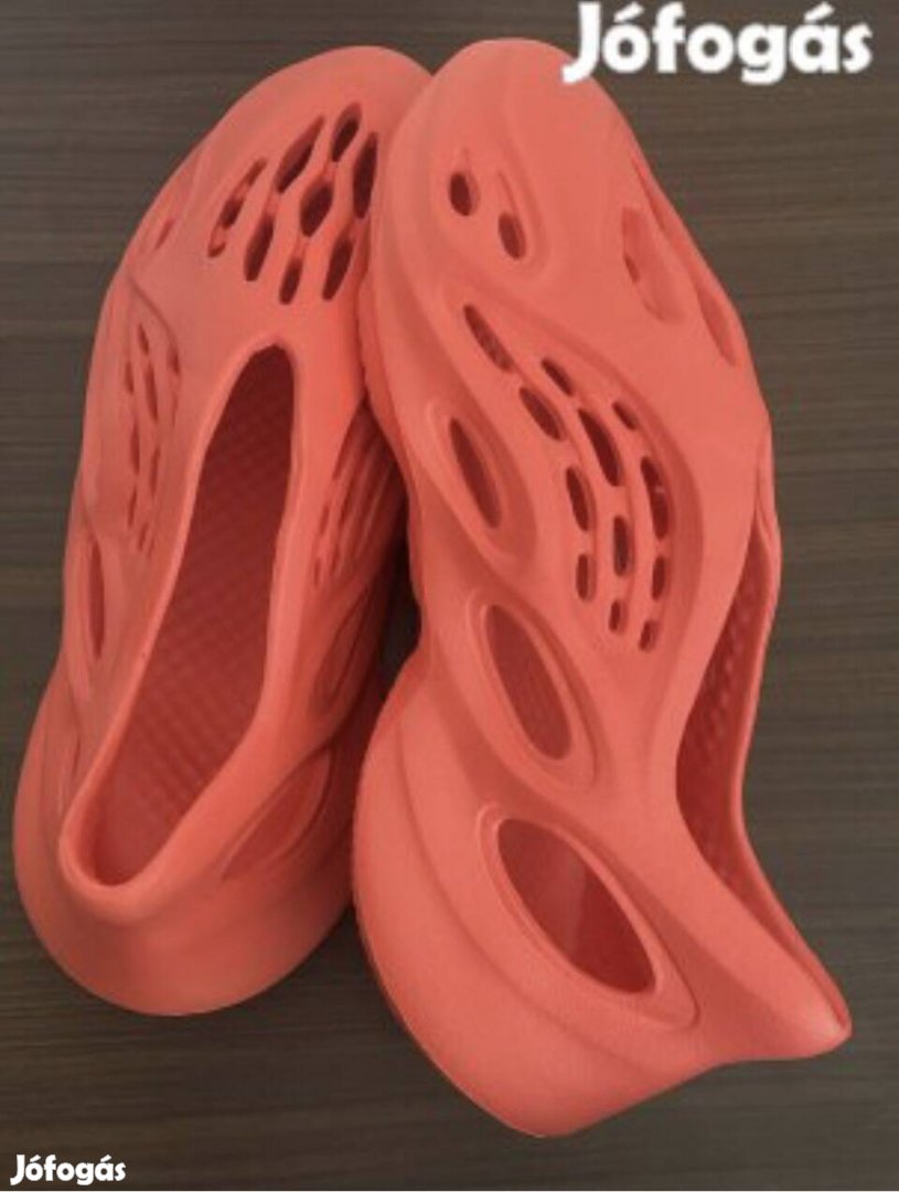 Adidas yeezy foam runner