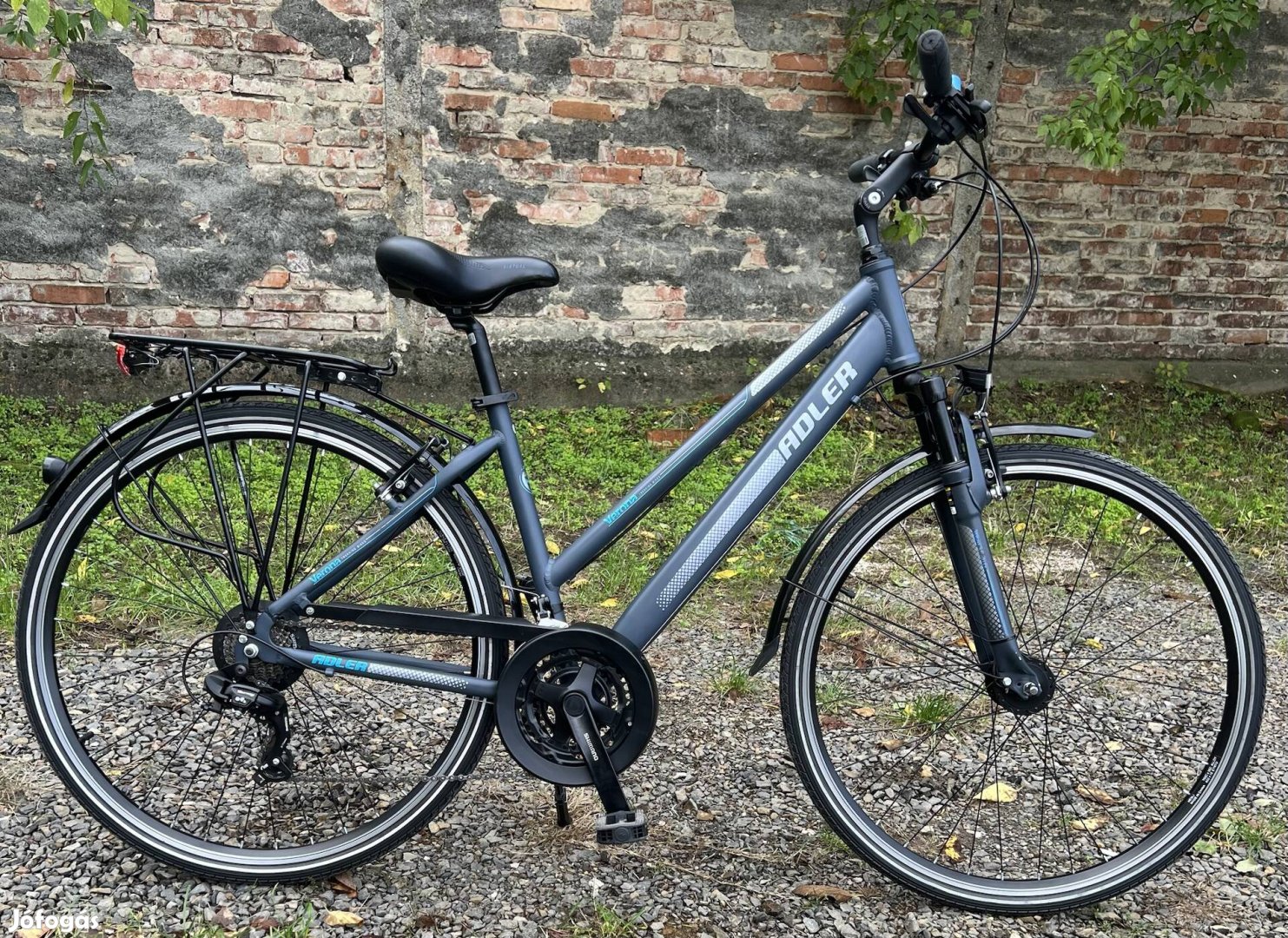 Adler Verona 28"Olasz Trekking kerékpár teljesen újszerű állapotban