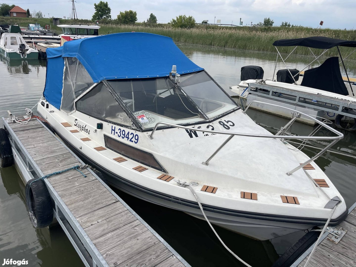 Adria 2000 sporthajó, 3,5L 150Le V8 motor