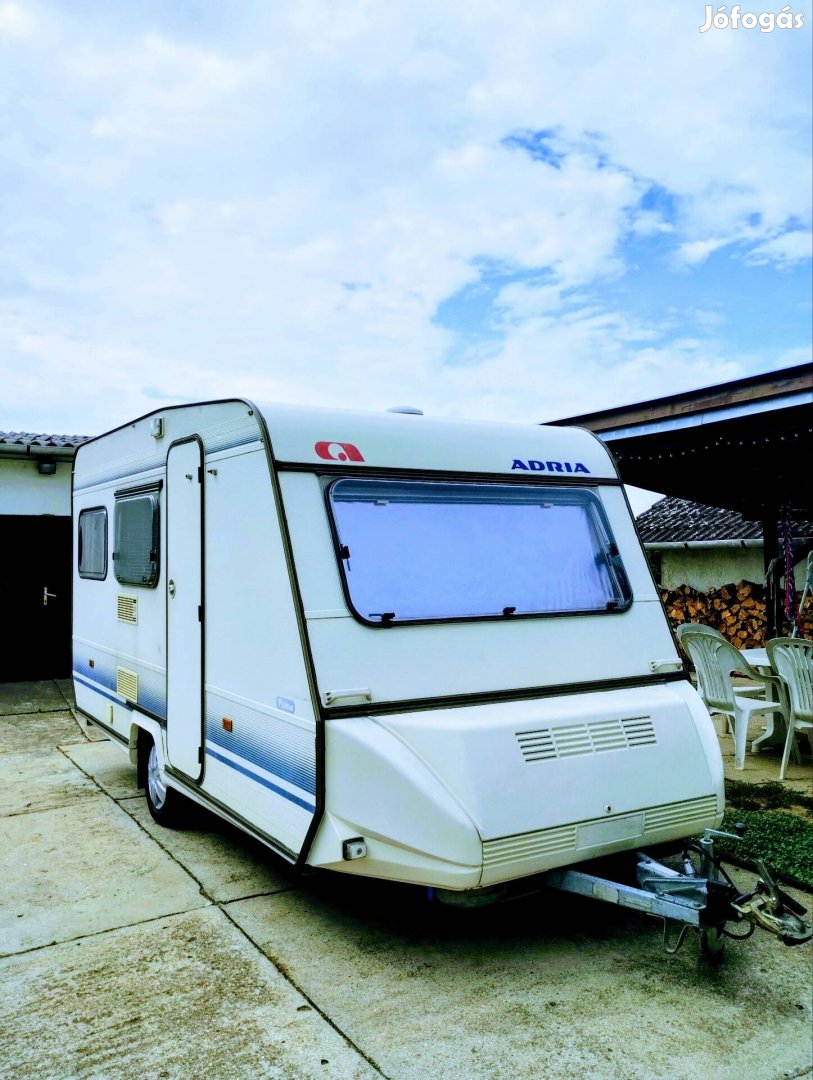 Adria 420 Lakókocsi Magyarforgalmi-4Fős