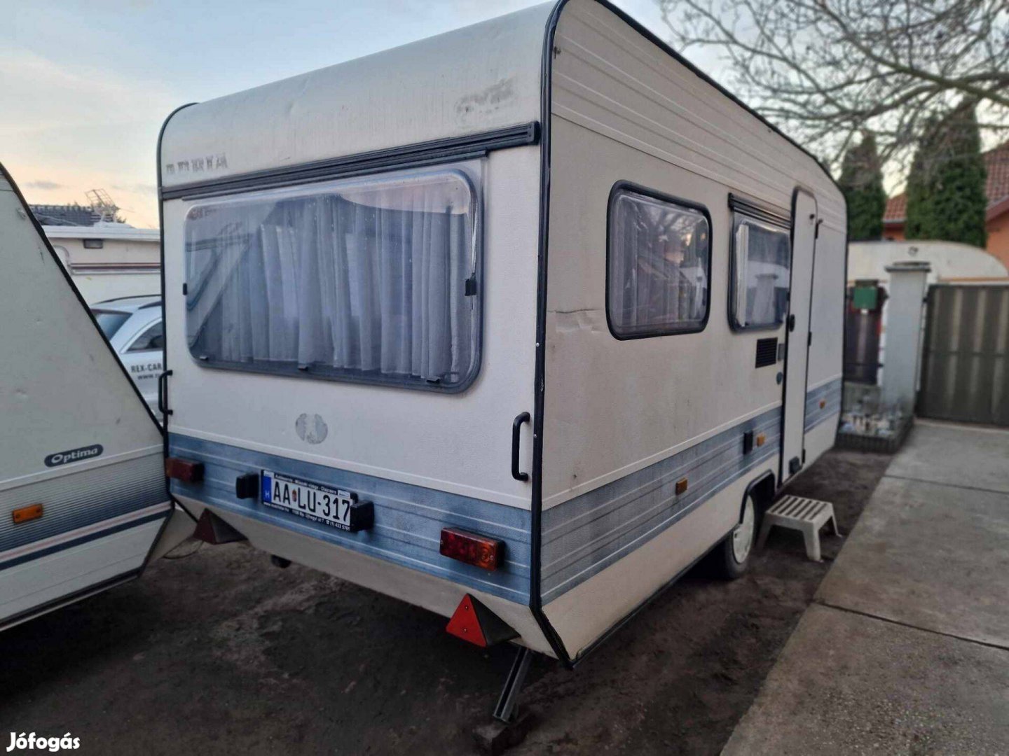 Adria 440 konnyu lakokocsi (750 kg) friss muszakis (erv: 2027.02.17)