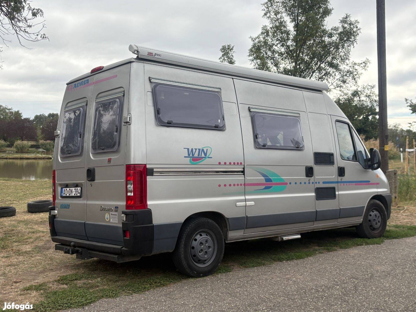 Adria Win 2,3 JTD Napelem Inverter Vonóhorog