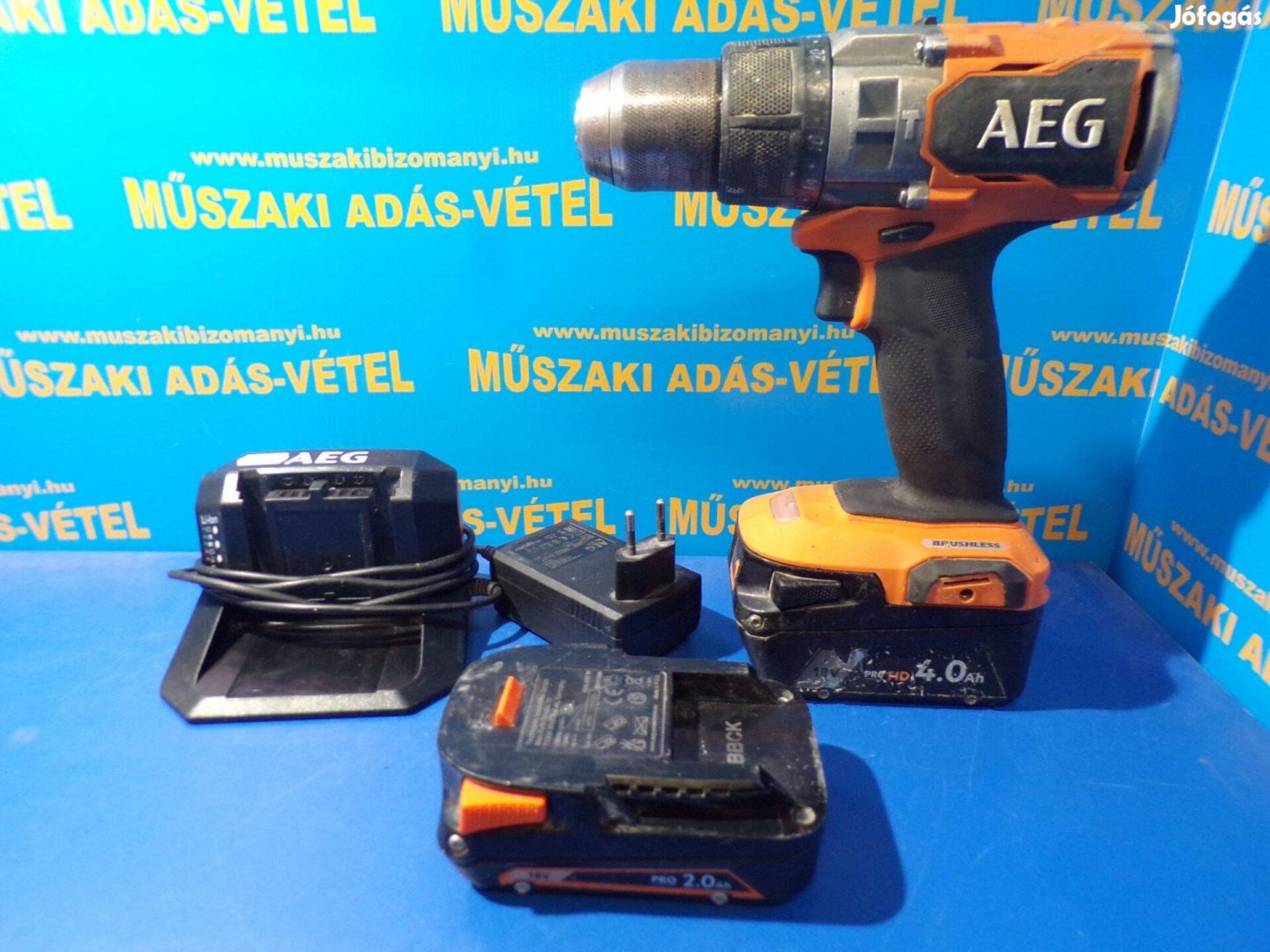 Aegbsb18C3B Behajtó jótállással Tartozékok: 1db 4ah akku-