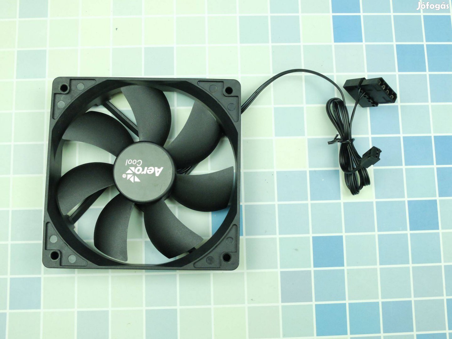 Aerocool 12 cm számítógép ház hűtő ventilátor ZT1225L12S