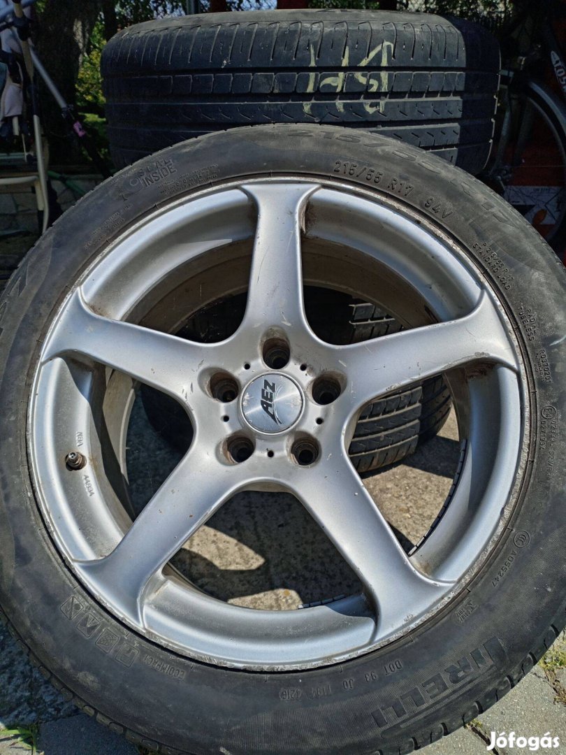 Aez alufelni R17 eladó, használható gumikkal, a felni karcos