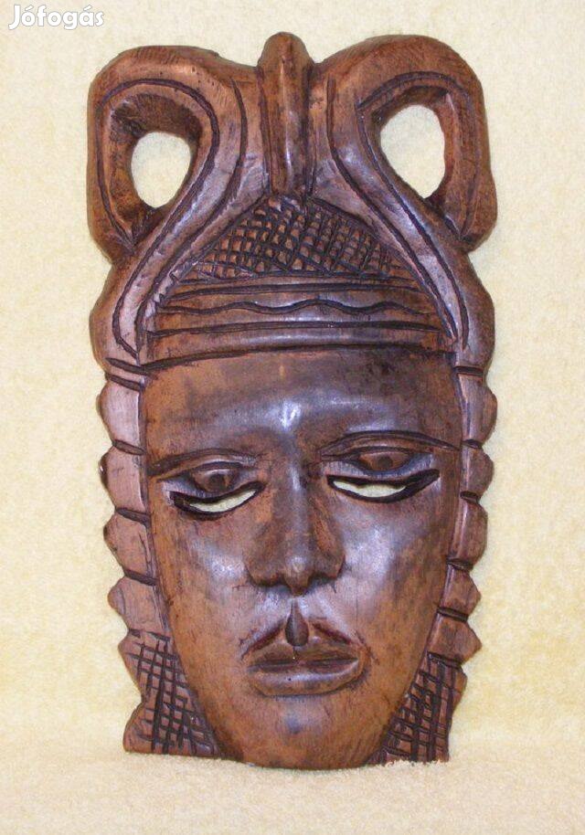 Afrikai fa maszk