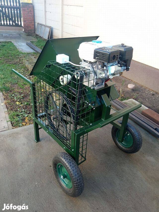 Ágaprító benzinmotoros