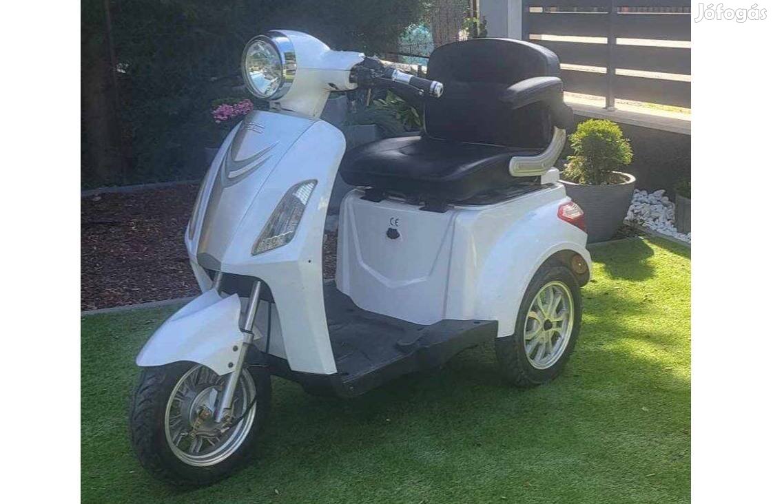 Agárdi MOPED rokkantkocsi elektromos moped házhozszállítássa