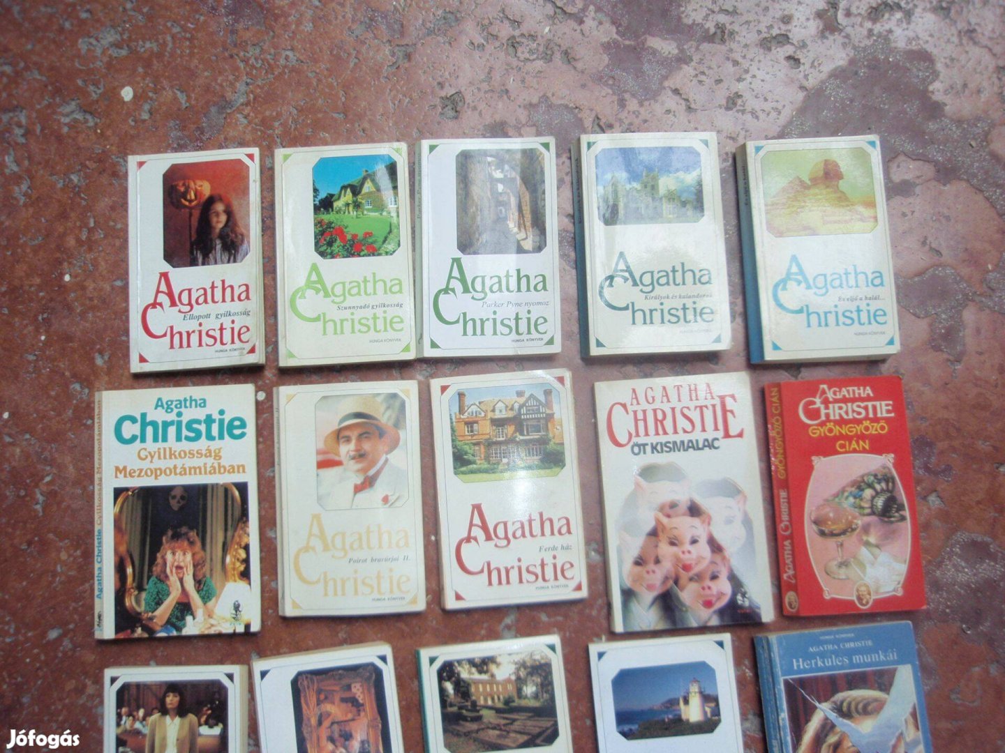 Agatha Christie Hunga könyvek