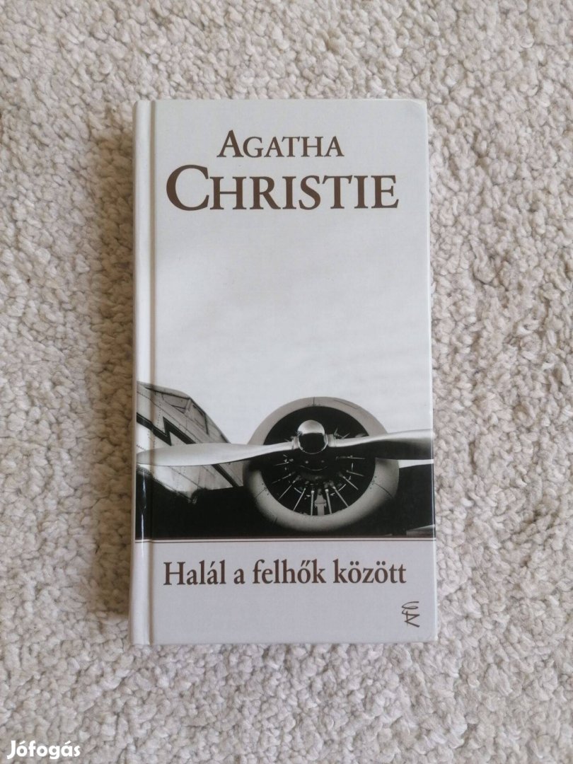 Agatha Christie: Halál a felhők között