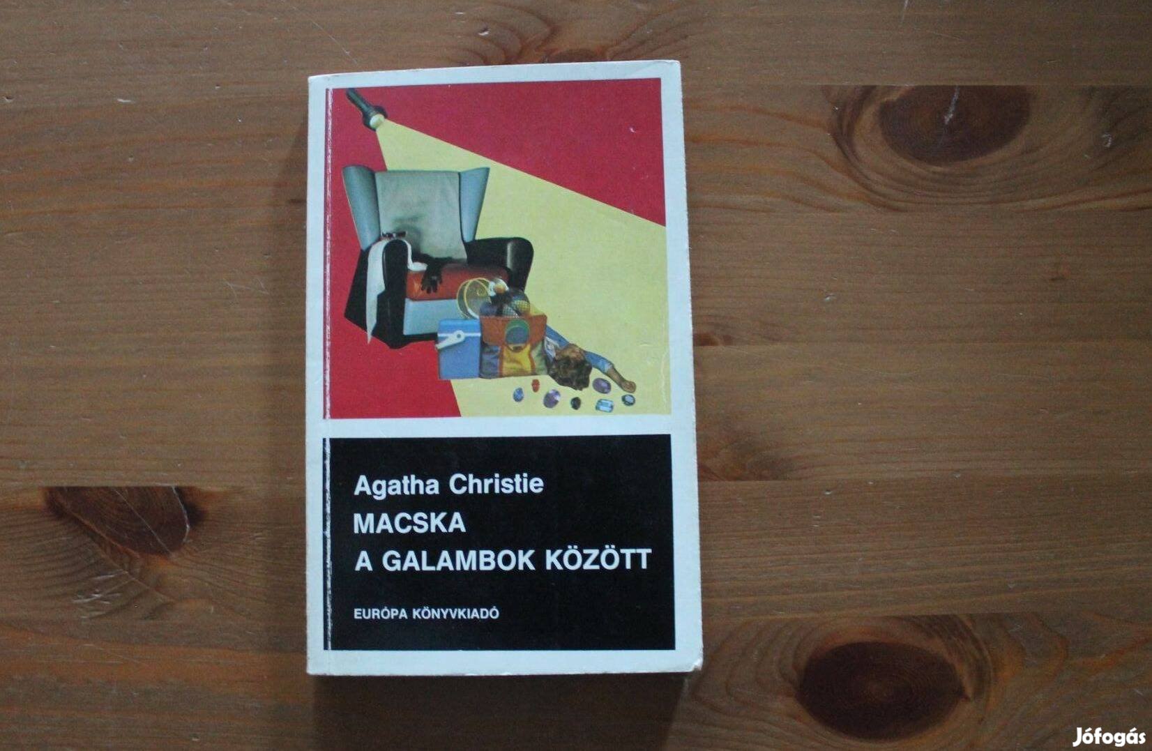 Agatha Christie - Macska a galambok között