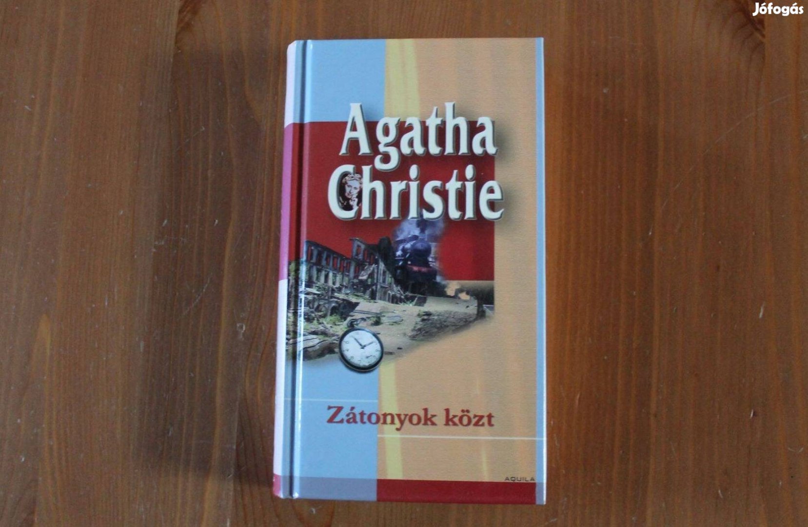 Agatha Christie - Zátonyok közt