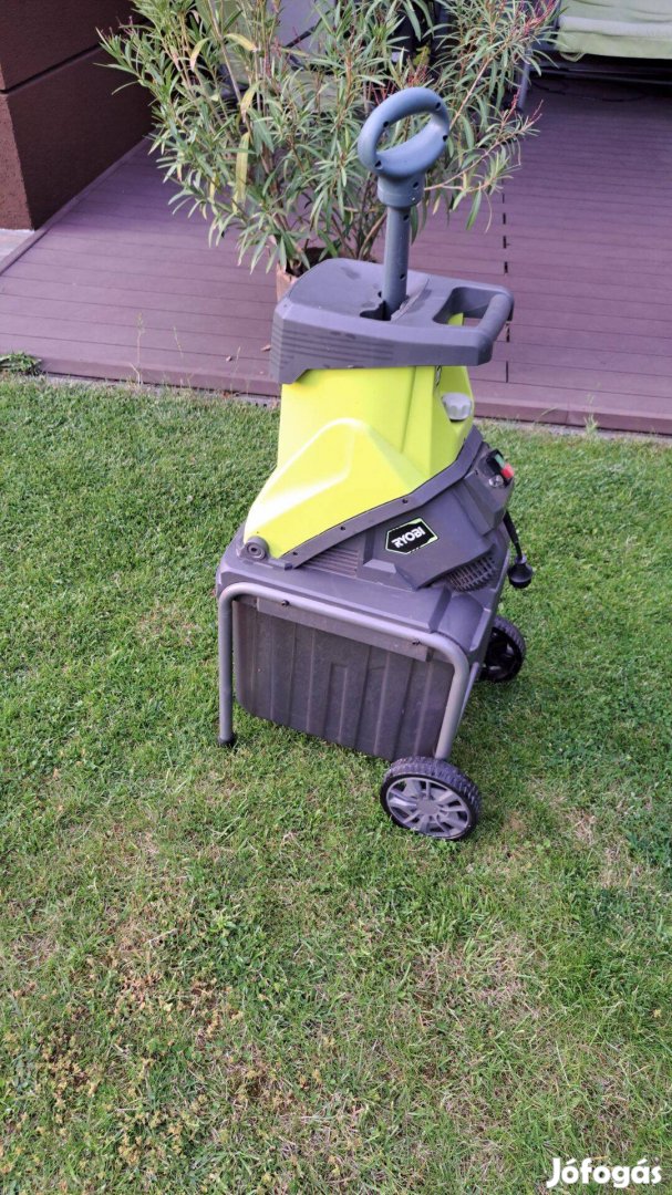 Ágdaráló Ryobi 2500W