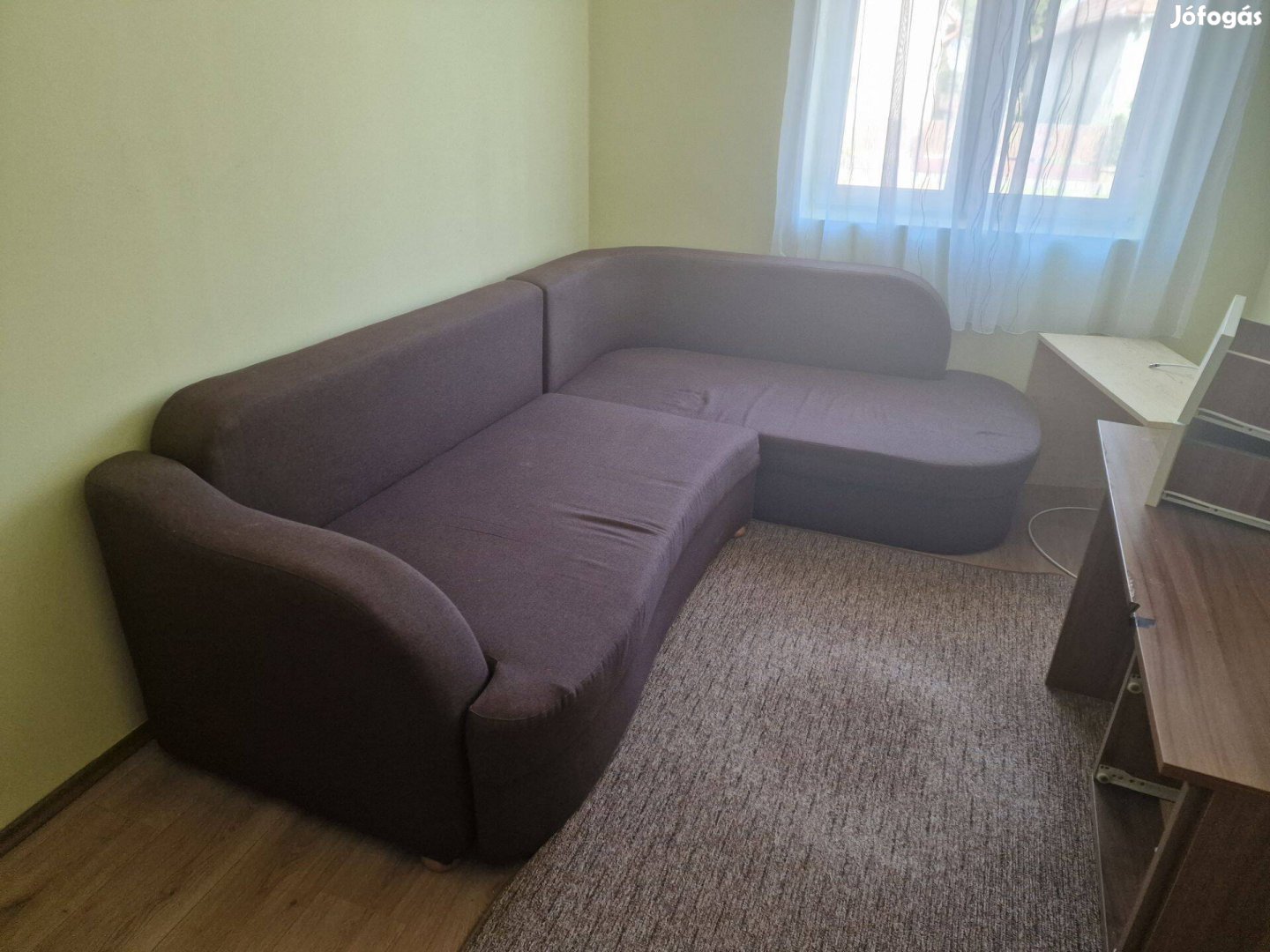 Ággyá alakítható sarokülő
