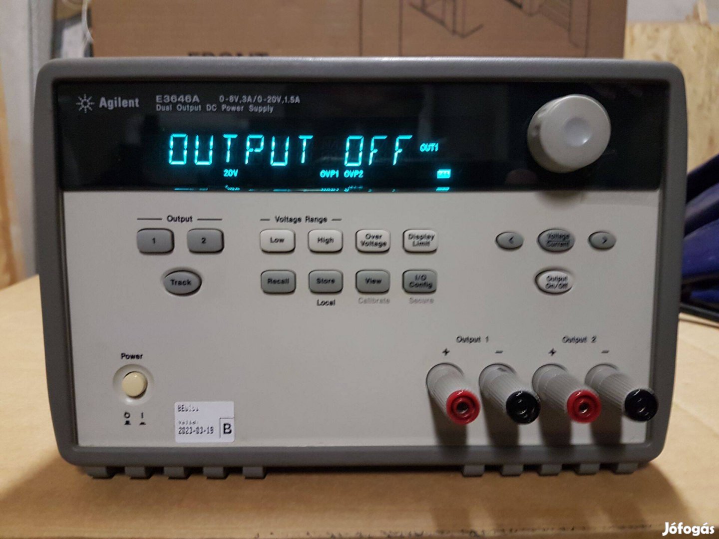 Agilent E3646A kettős kimenetű tápegység 0-8V 3A / 0-20V 1,5A