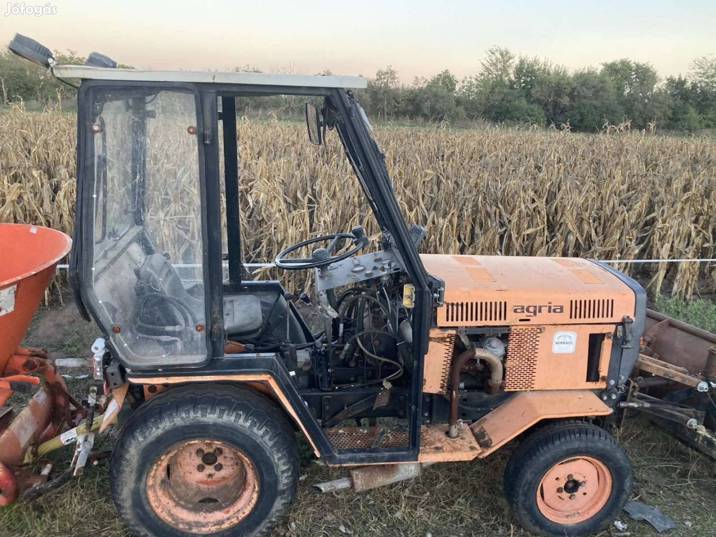 Agria kommunális kis traktor, hótoló kistraktor