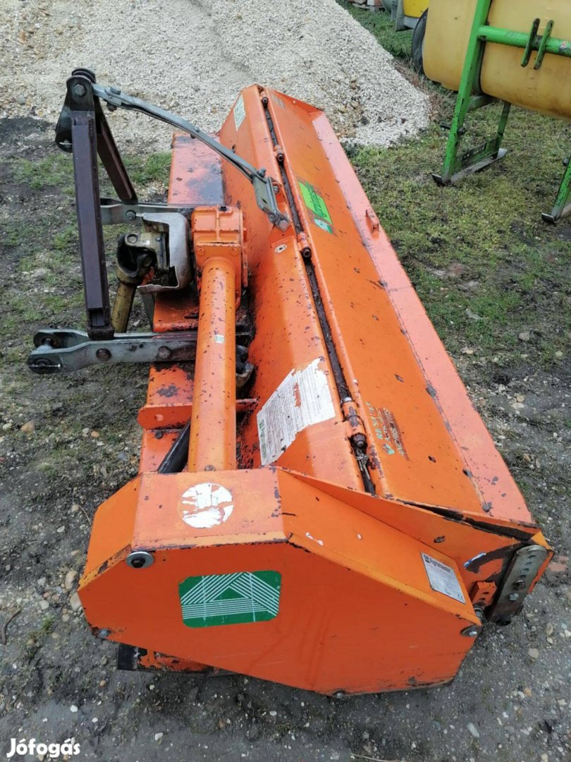 Agrimaster 2,6 méteres Y késes szárzuzó,szecskázó