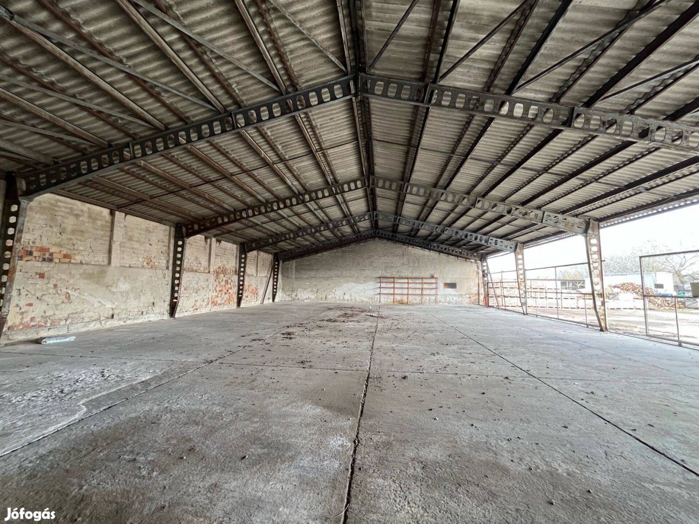 Agro sejttartós csarnok eladó