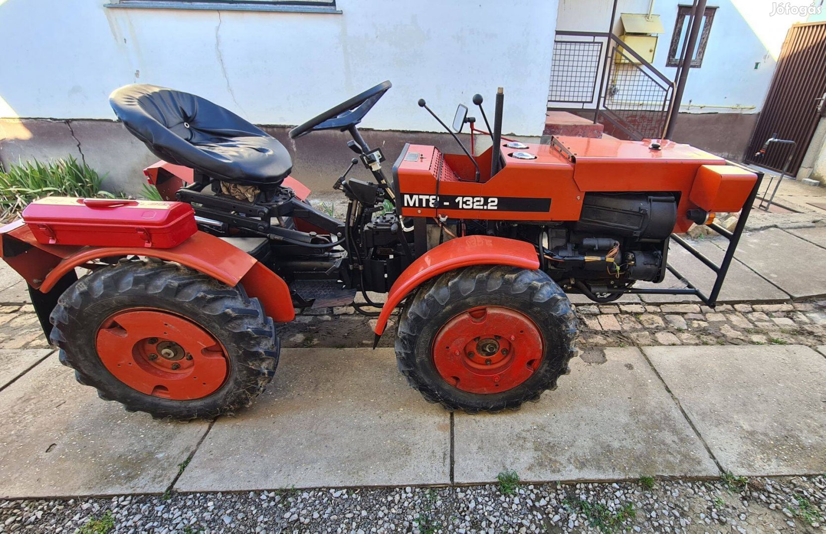 Agrostroj MT 8 kistraktor