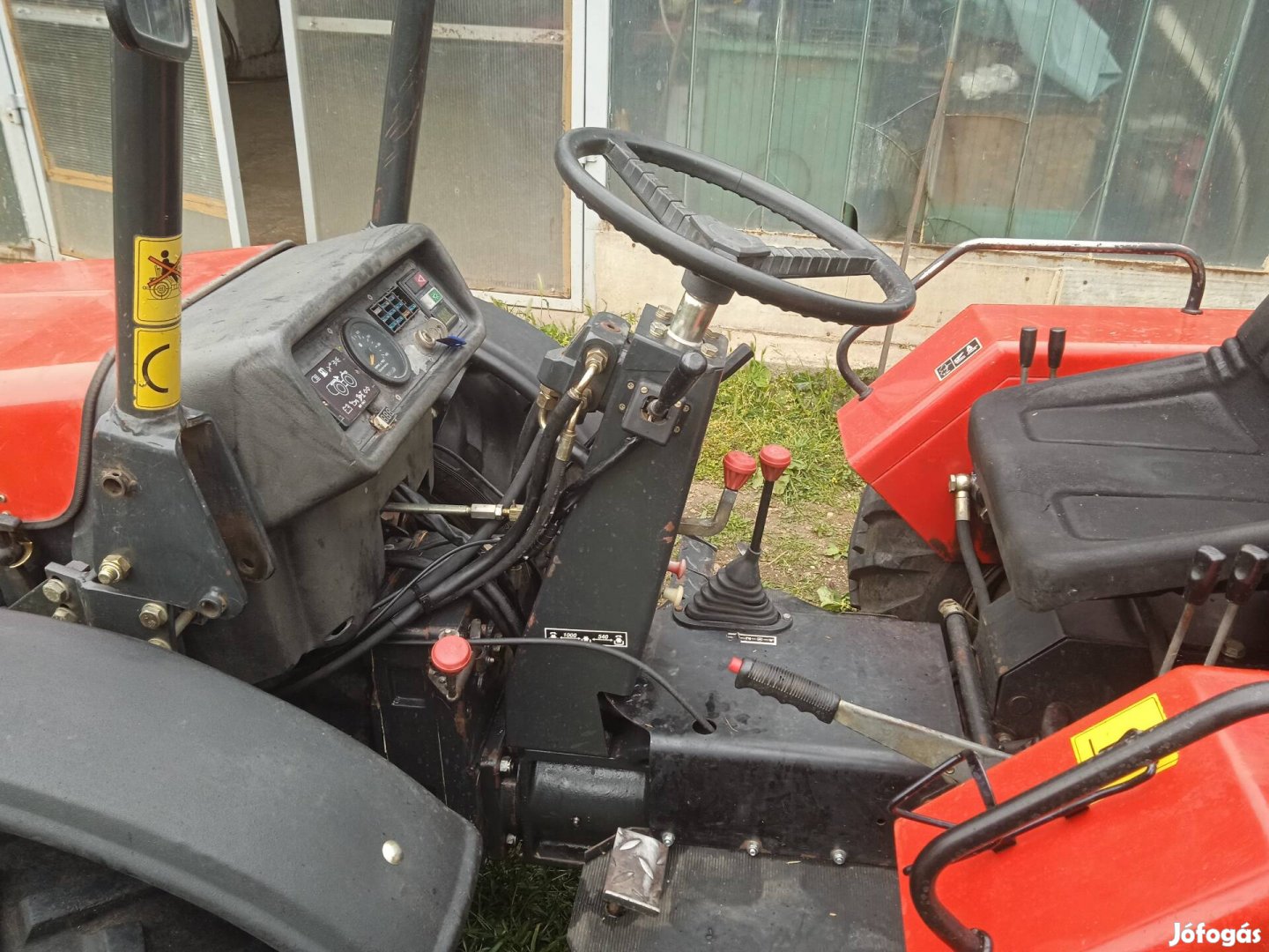 Agt 830 kistraktor 