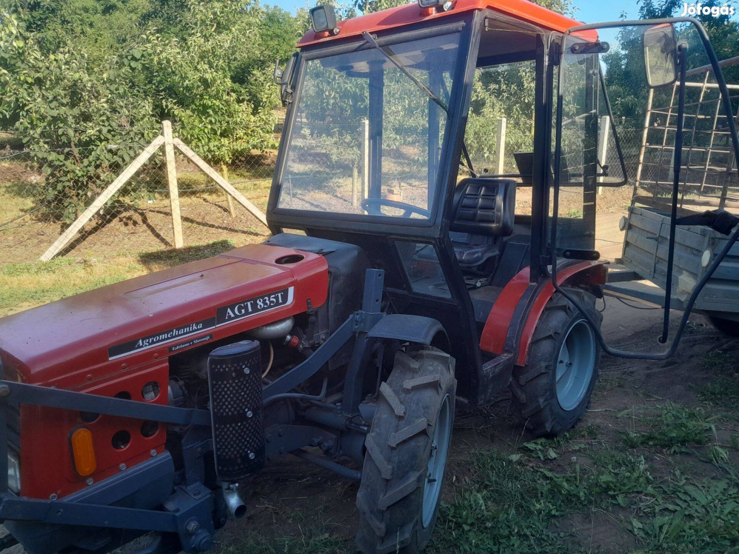 Agt 835 traktor műszakival eladó