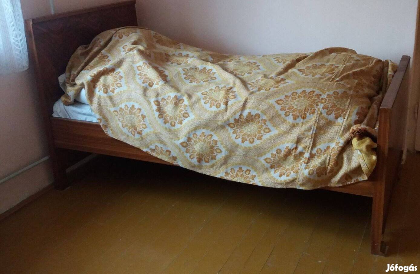 Ágy régi típusú
