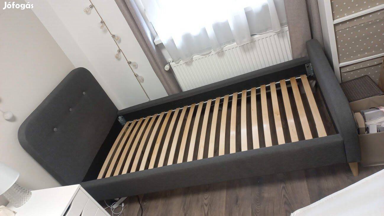 Ágy ágykeret fotel matrac ágyrács (Jysk, Kongsberg, Skalborg)