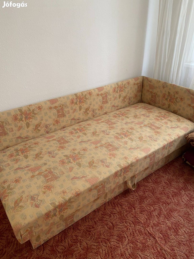 Ágy egy személyes