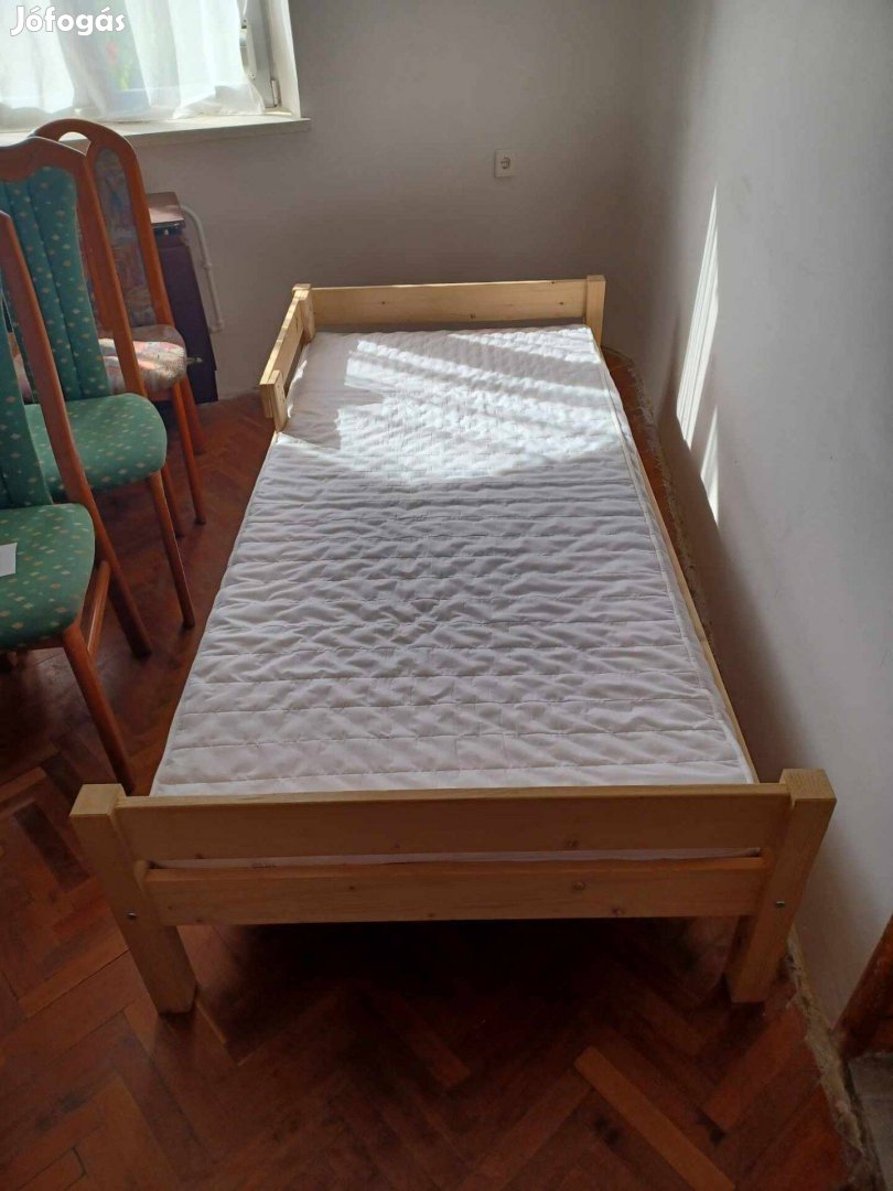 Ágy matraccal