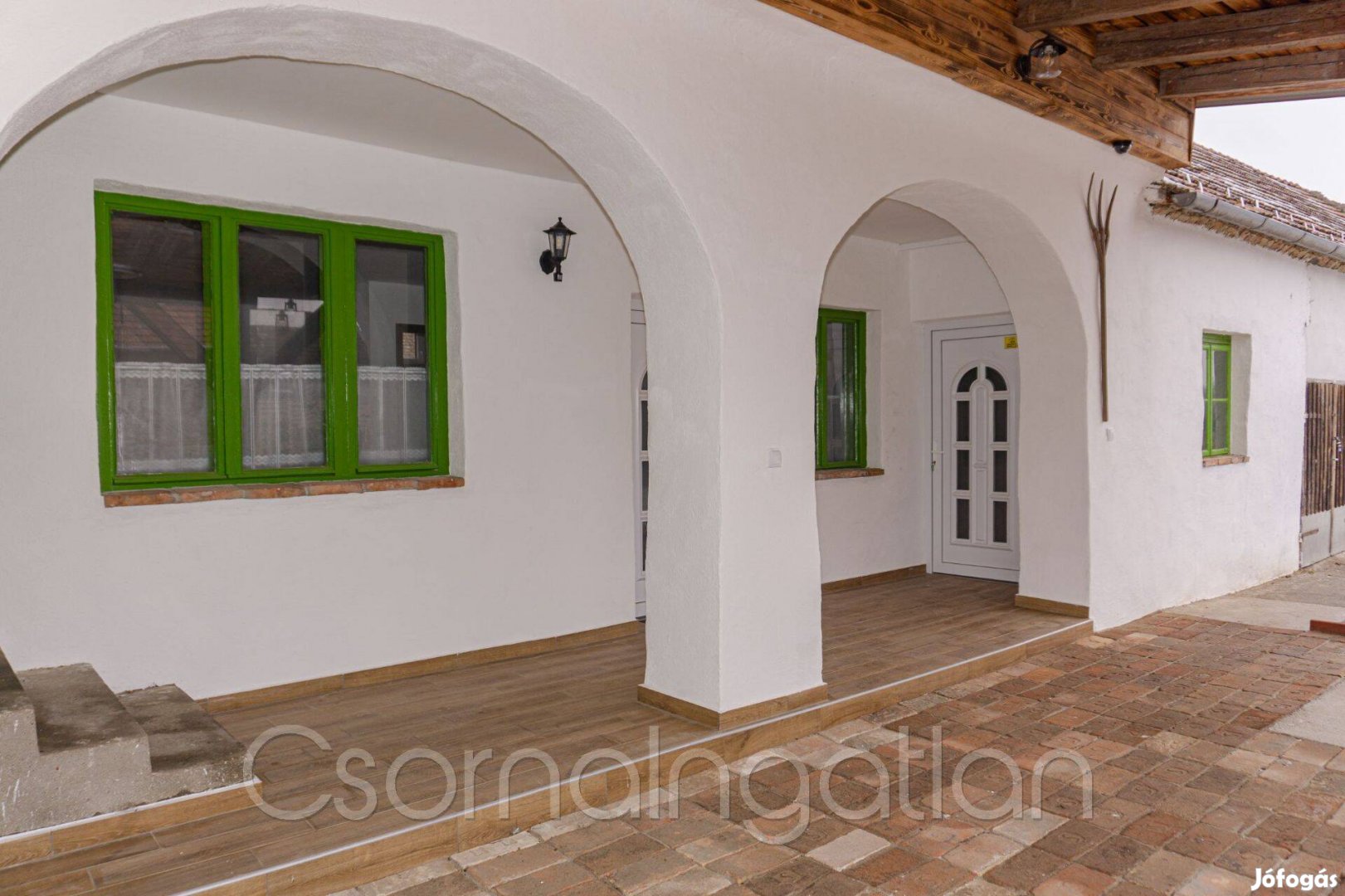 Agyagosszergény - 2 lakrészes azonnal birtokba vehető ház