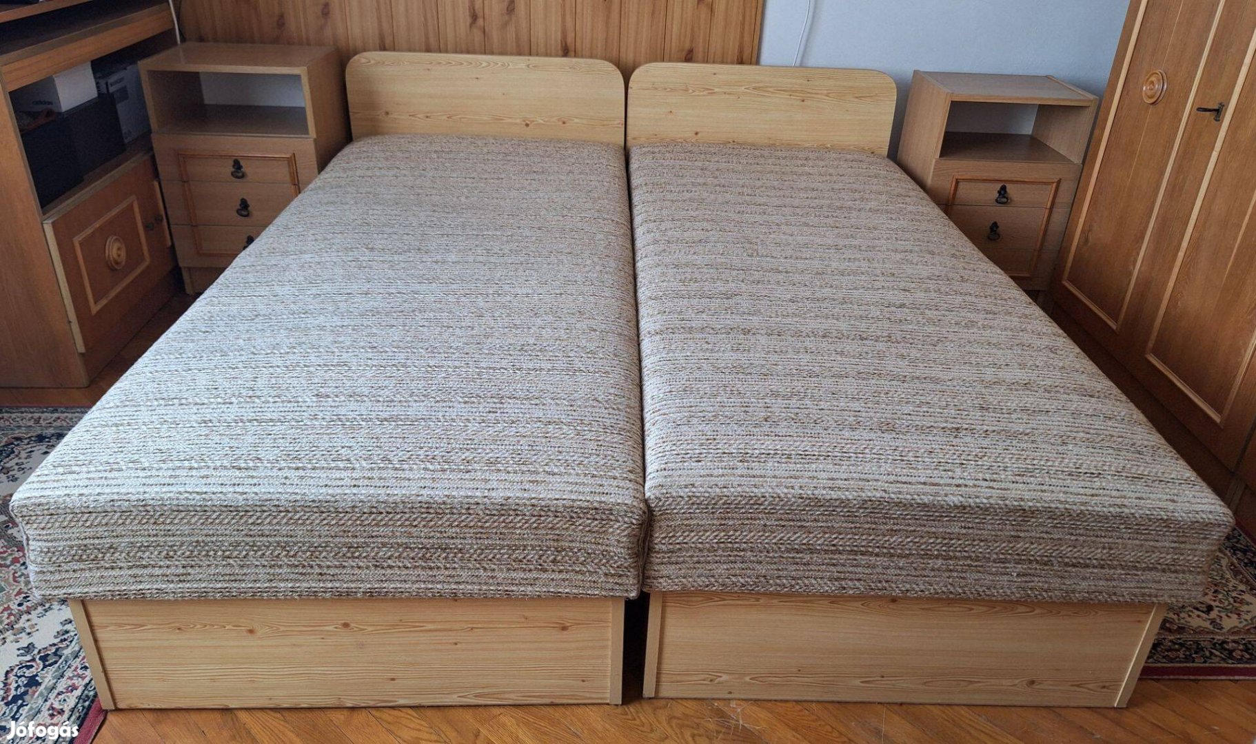 Ágyak, ágyneműtartós