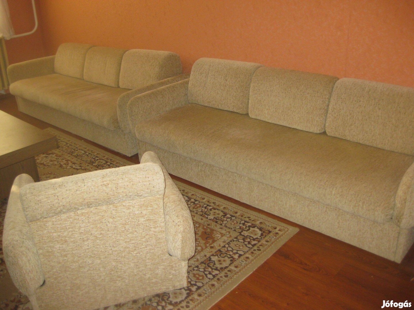 Ágyazható kanapék ágyneműtartóval + 2 fotel