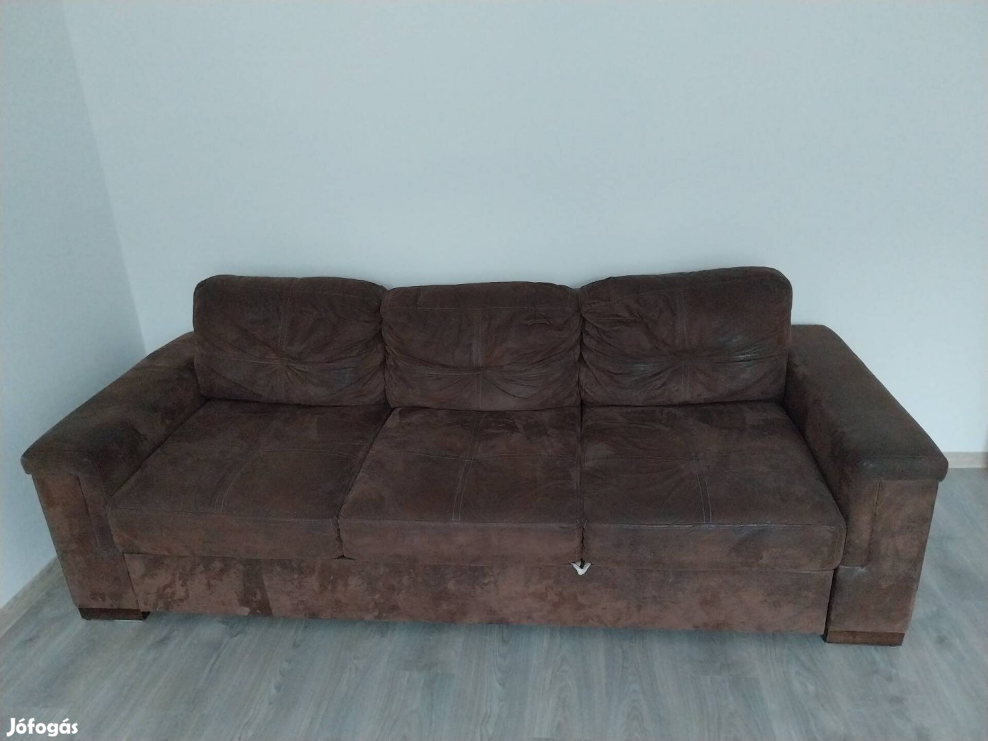 Ágyazható kihúzható művelur kanapé