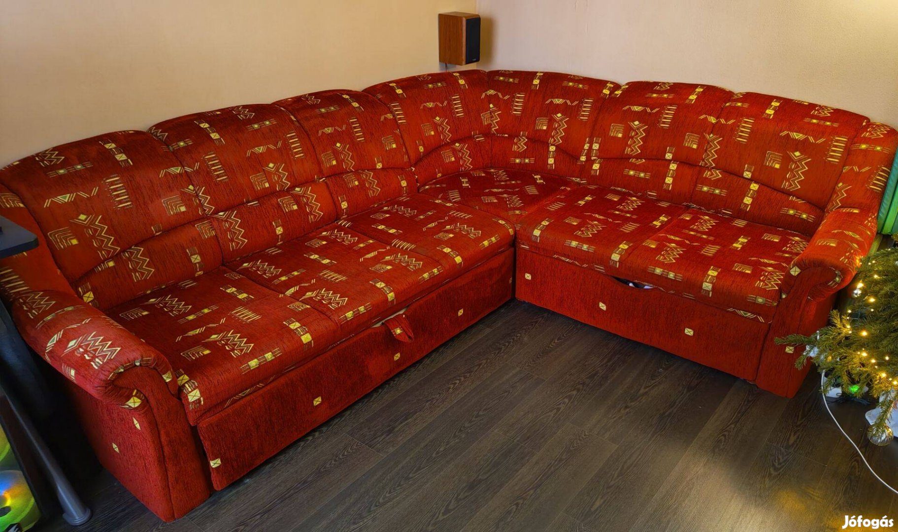 Ágyazható sarokgarnitúra - dupla agynemű tartóval