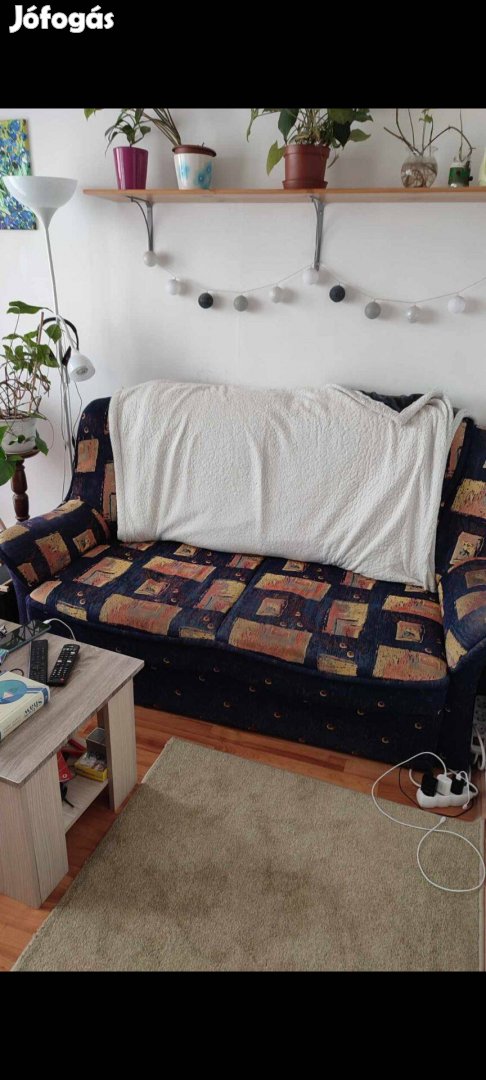 Ágynak nyitható rugós kanapé