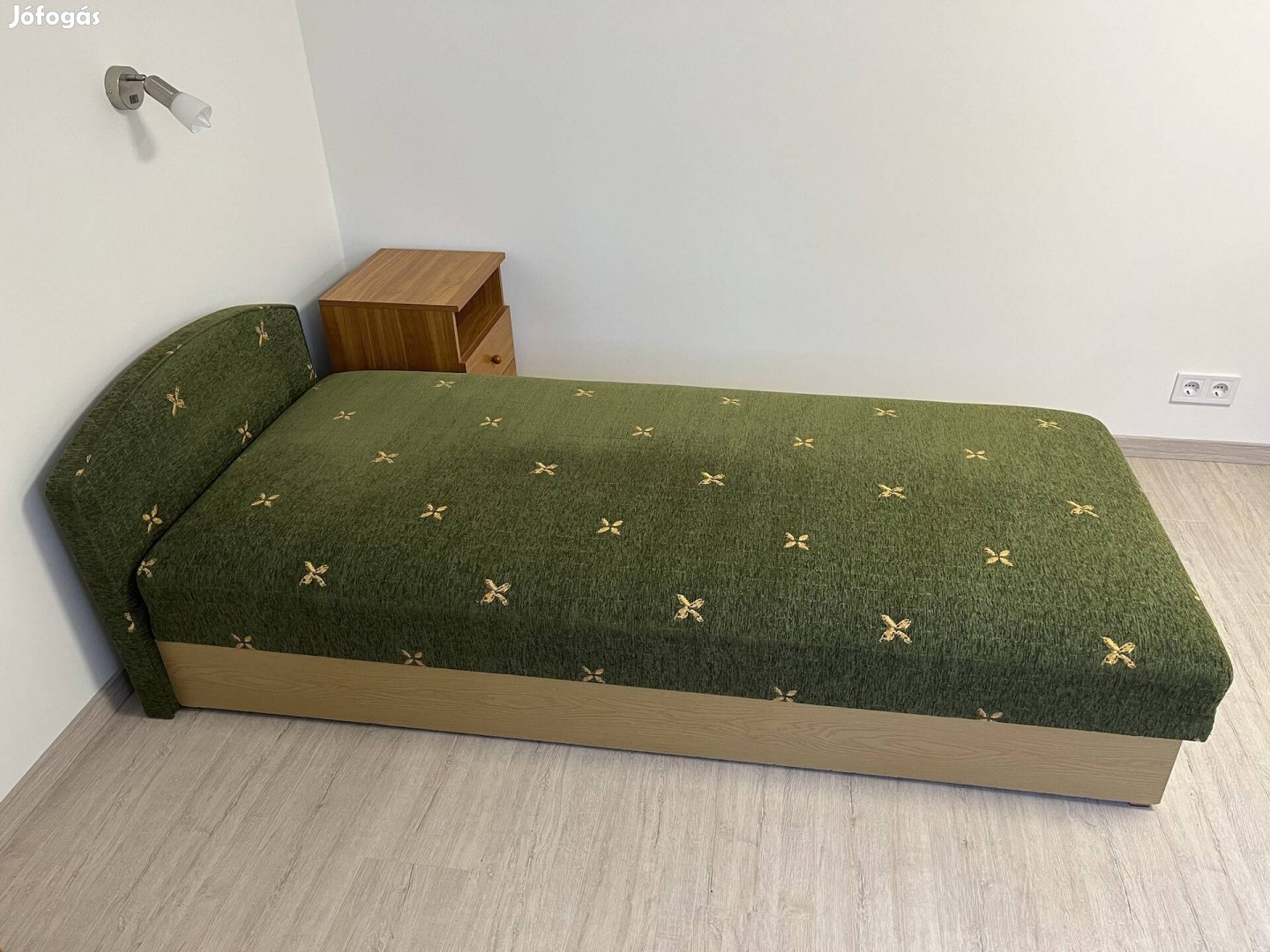 Ágyneműtartós ágy / Heverő 90x200 cm