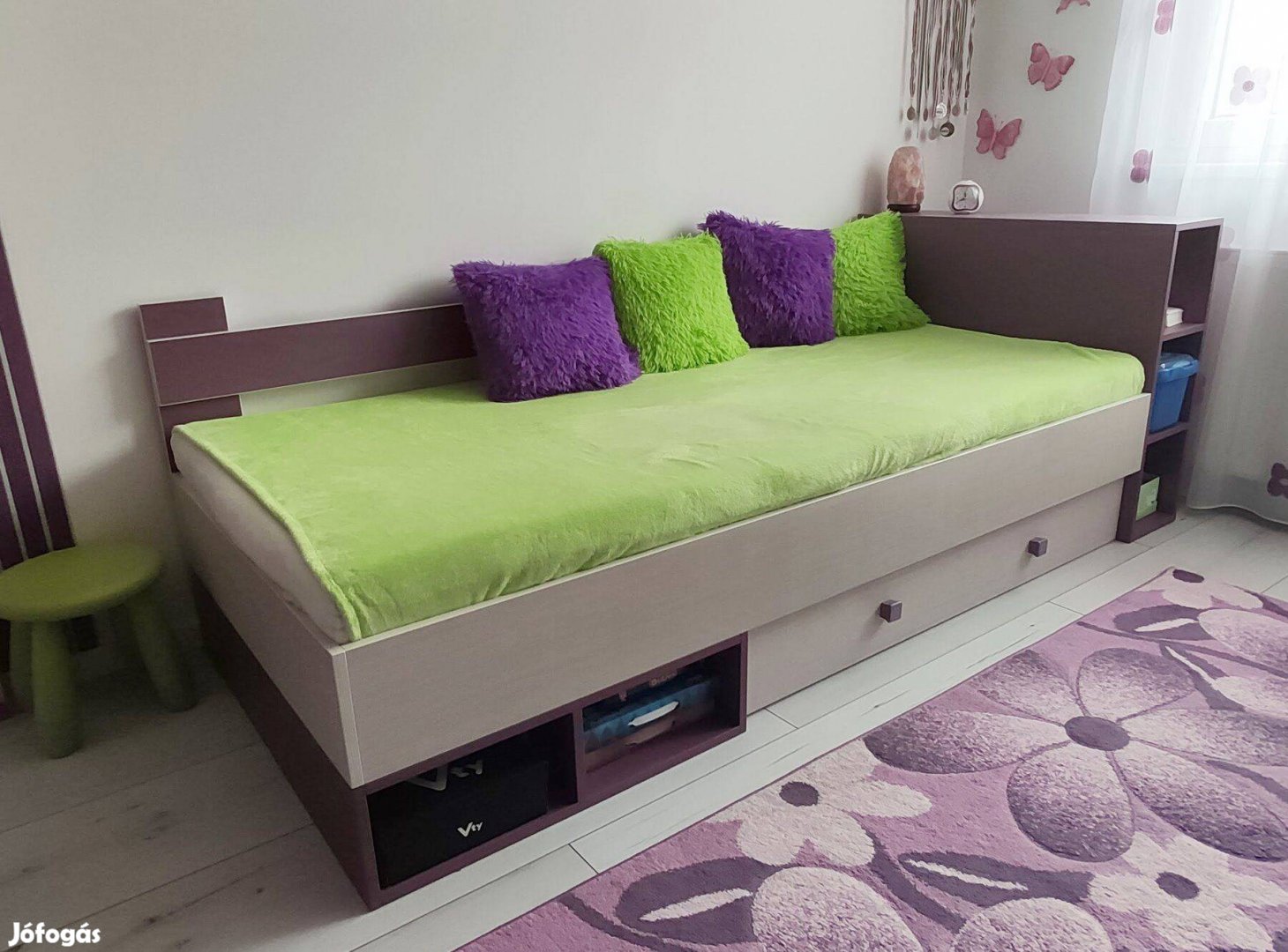 Ágyneműtartós ágy kókuszmatraccal, tároló rekeszekkel. 230 x 95 cm