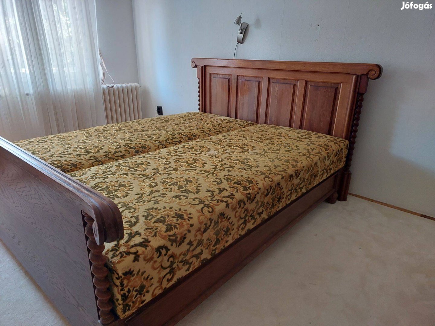 Ágynemütartós dupla ágy