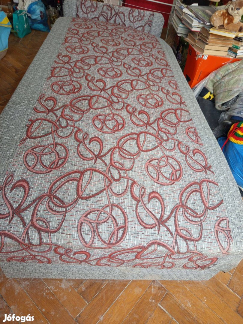 Ágyneműtartós heverő Tatabányán eladó