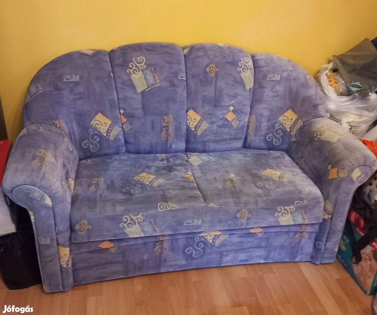 Ágyneműtartós kanapé + fotel