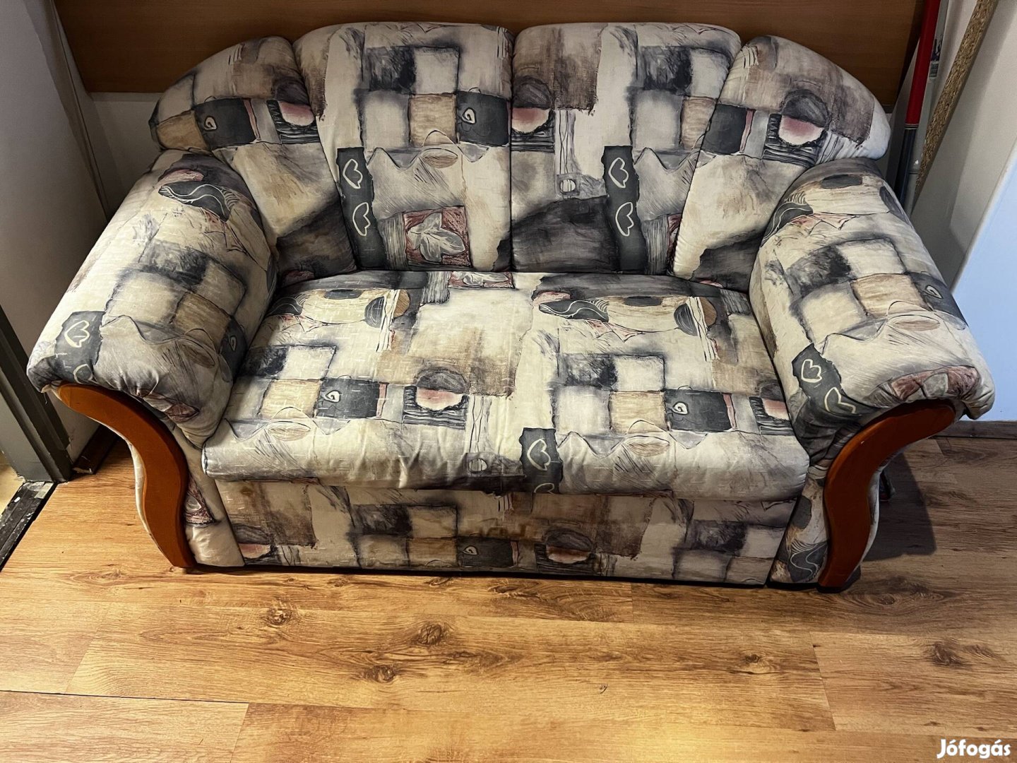 Ágyneműtartós kanapé és fotel