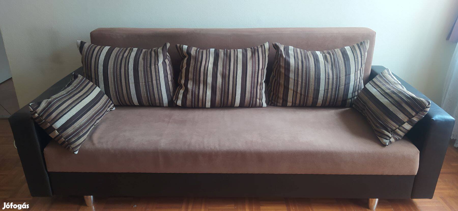 Ágyneműtartós kanapéágy 160x200