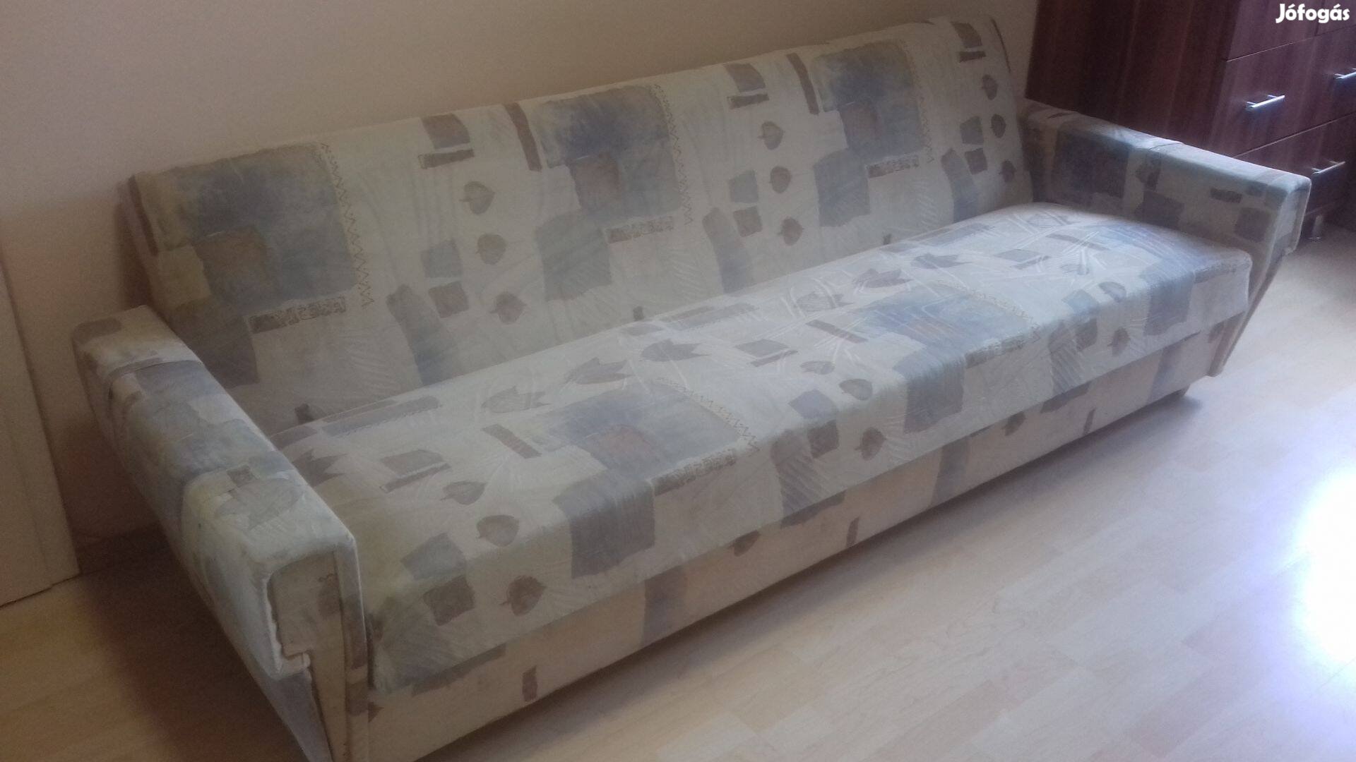 Ágyneműtartós kihúzható kanapé