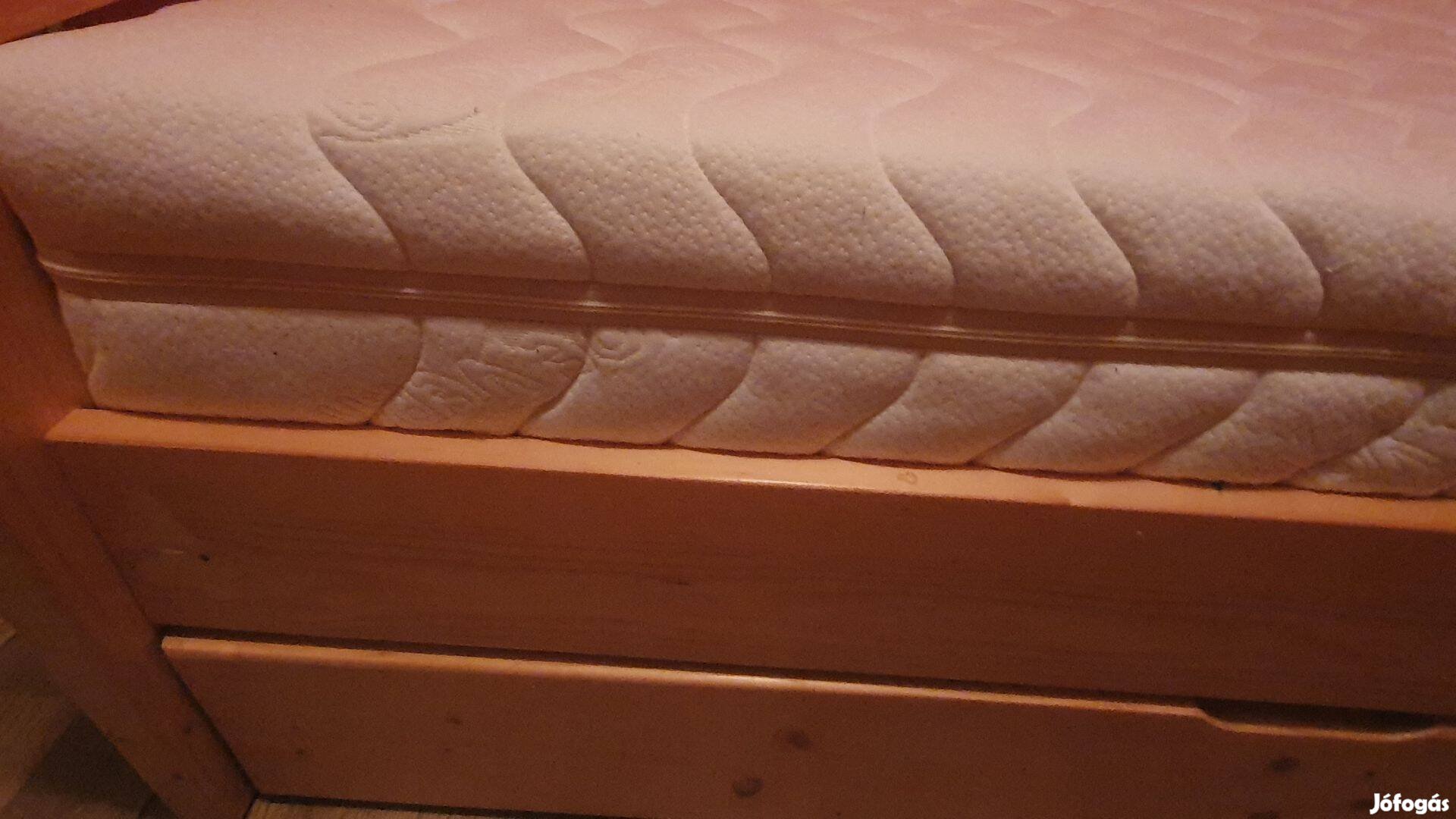 Ágyneműtartóval rendelkező ágy + kókusz matrac