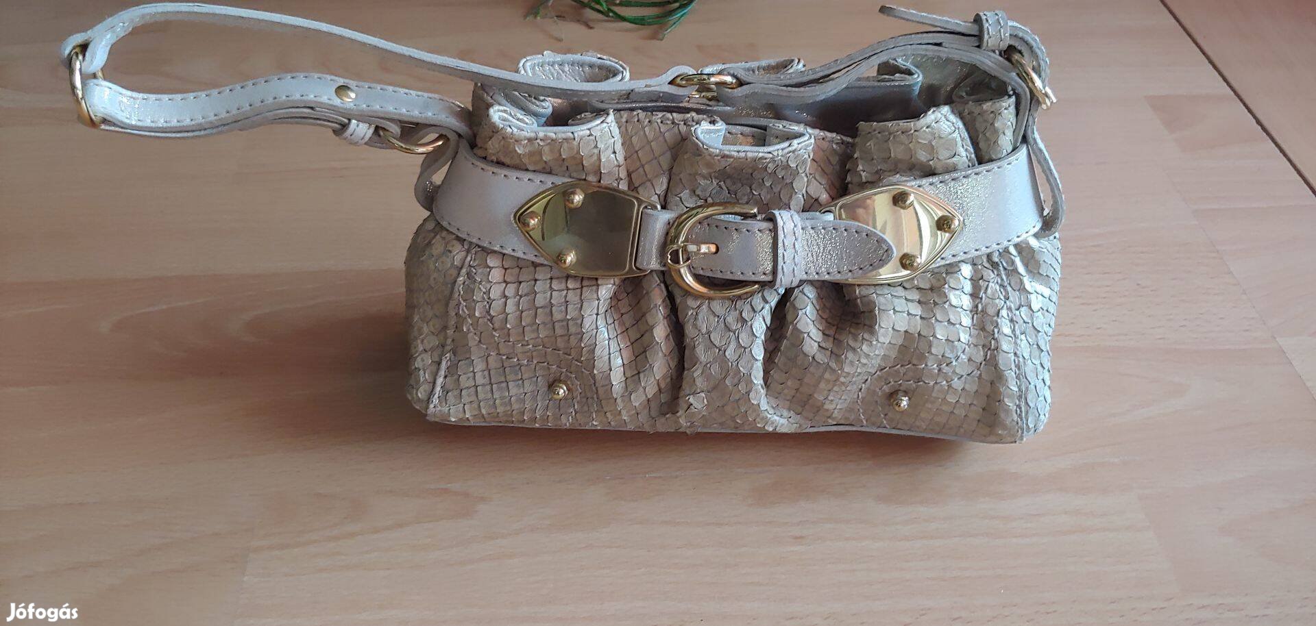 Aigner olasz bőr kézitáska Arany színű, kígyó mintás