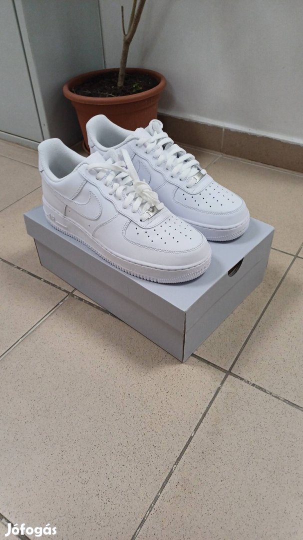 Air Force 1 tripple white 