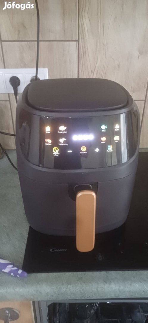 Air Fryer. Forrólevegős 
