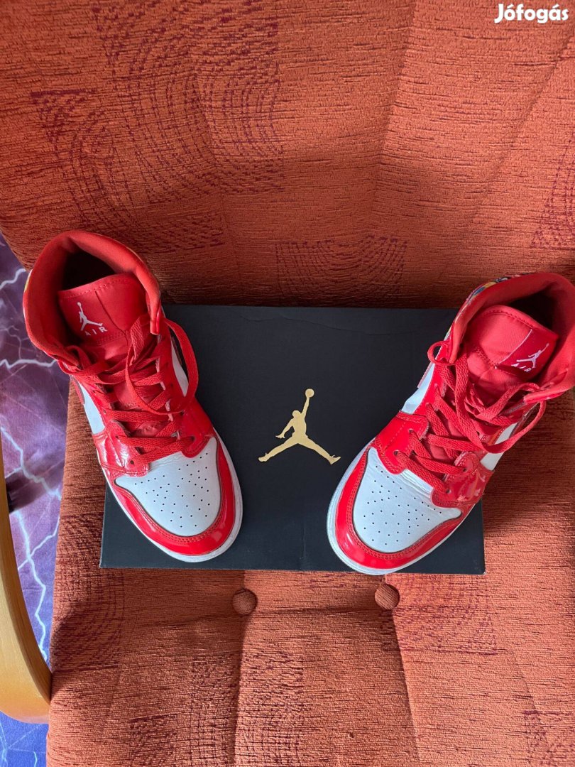 Air Jordan 1 MID SE(GS) (méret 40)