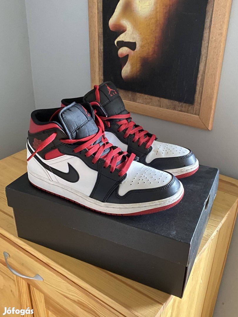 Air Jordan 1 Mid