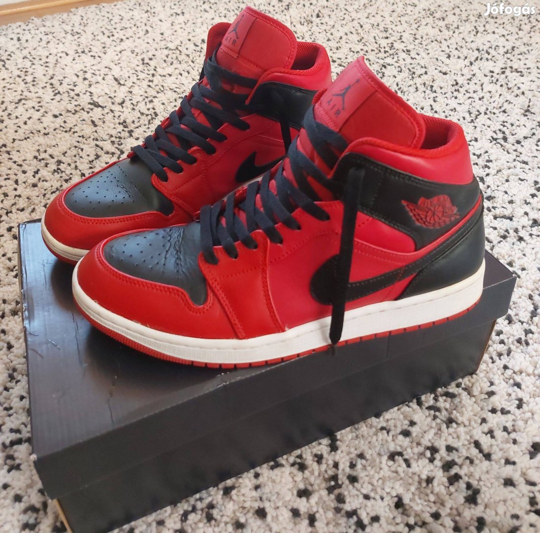 Air Jordan 1 Mid Reverse Bred 44.5